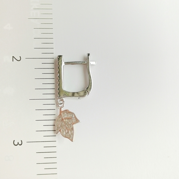Sterling silver cz modernist lever back earrings leaf design 🆕 - Picture 5 of 7